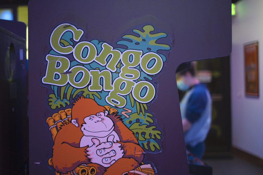 side art of Congo Bongo video game cabinet