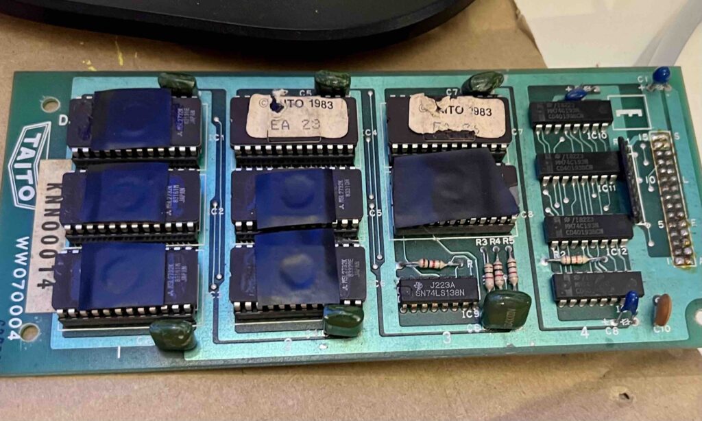 Image of the Taito daughter ROM board for Elevator Action