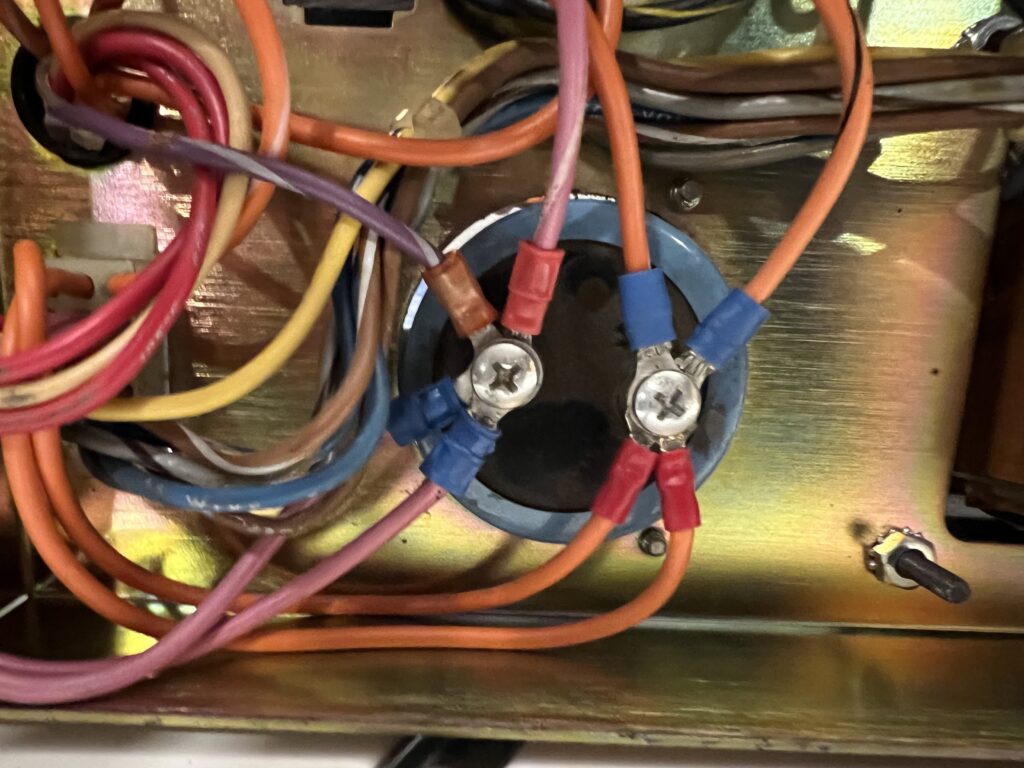 Image of wiring for a Big Blue cap on an Atari power brick for Dig Dug
